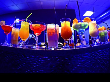 Foto: Cocktail/Shisha Bar ATEMZUG